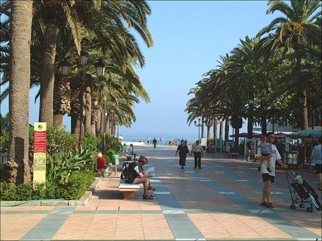 Nerja 1ª Linea De Playa De Burriana , Terraza Grande Al Mar Apartment Exterior photo